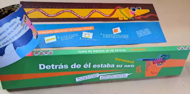 DETRÁS DE ÉL, ESTABA SU NARIZ - TINTA-BRAILLE CON AUDIOLIBRO